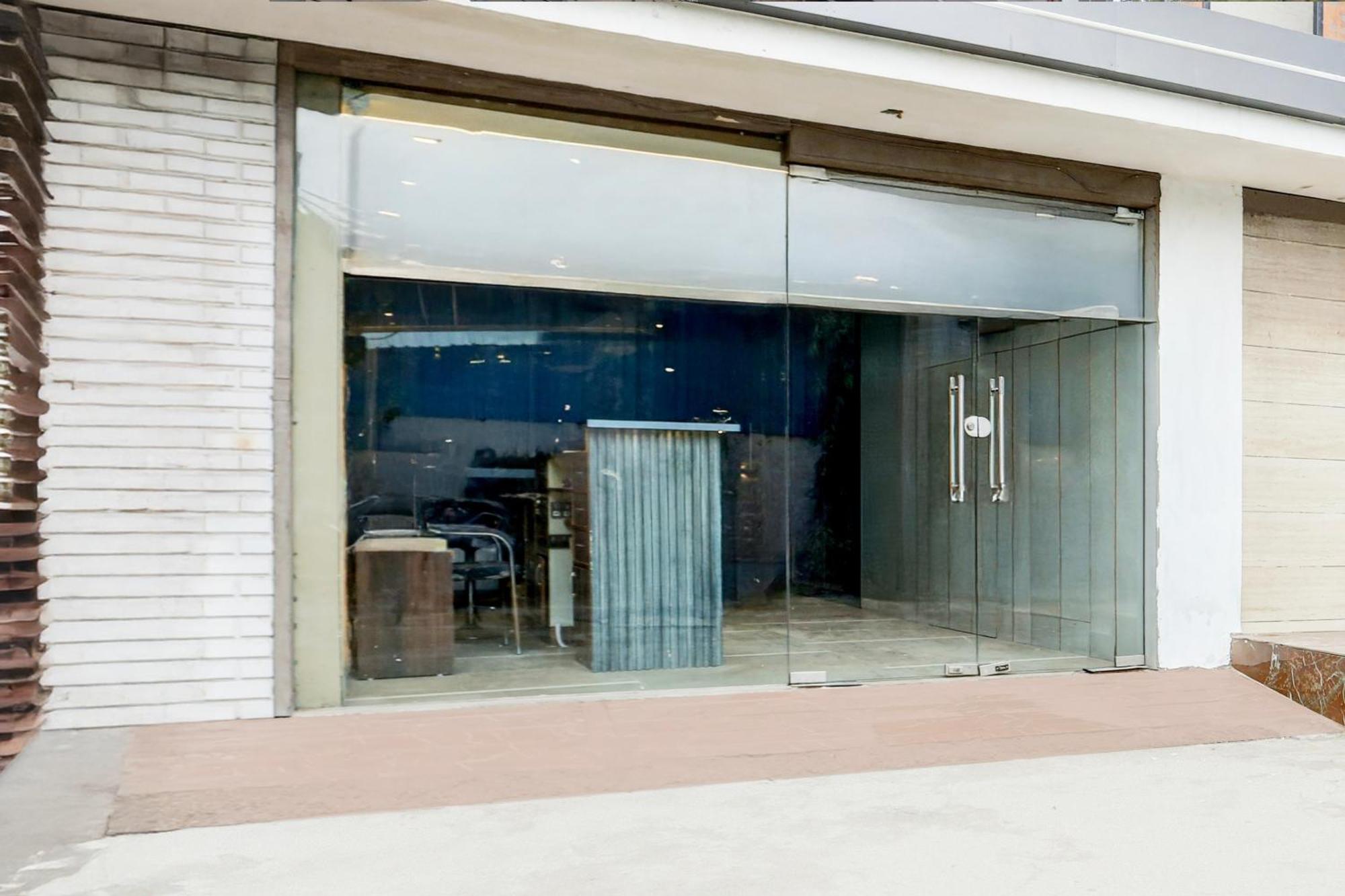 Super Townhouse Haibowal Chowk Ludhiana Exterior foto